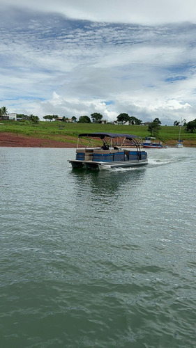 Lancha Vcat 900 - Compartilhada