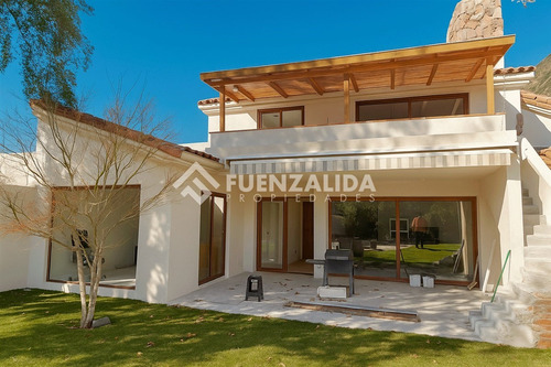 Casa En Venta 5d Y 4b. Lo Barnechea