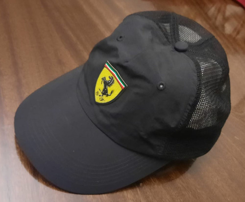 Gorra Puma Ferrari