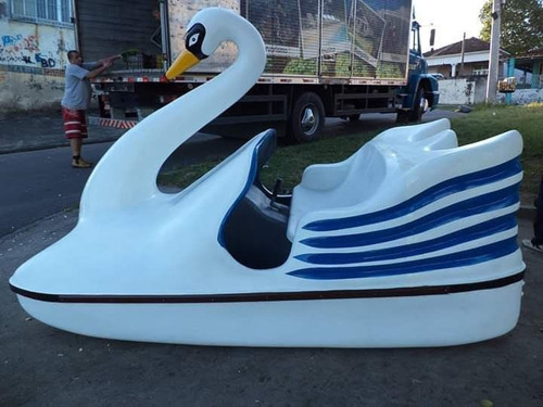 Pedalinho Cisne Novo/sem Uso - Ferragens 100% Aço Inox