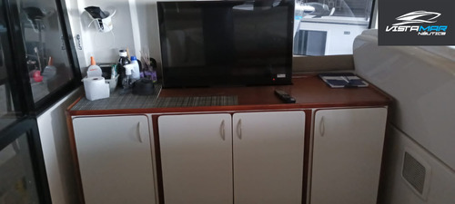 Lancha Carbrasmar 41 Pés Com Volvo D6 2015 (refit 2018)