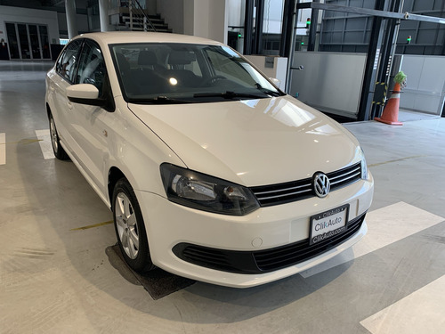 Imagen 2 de 15 de Volkswagen Vento 2014 1.6 Style Mt
