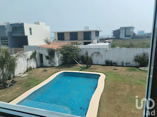 Venta Casa 4 Ambientes Antón Lizardo