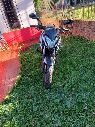 Imagen 3 de 15 de Bajaj Rouser Ns 200