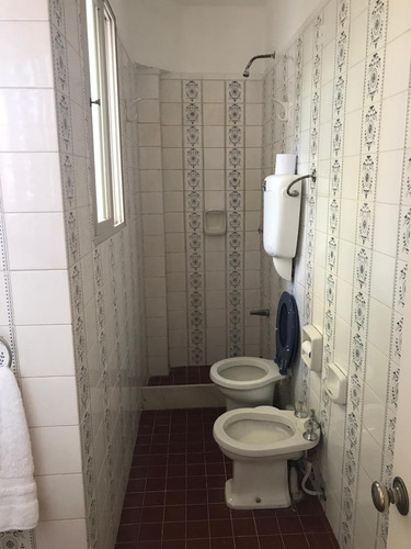 Edificio En Venta Ideal Para Oficina En Carrasco Sur!