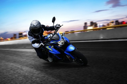 Imagen 12 de 25 de Suzuki Gsxs 750 - Ultimos Modelos - Disponibilidad Inmediata
