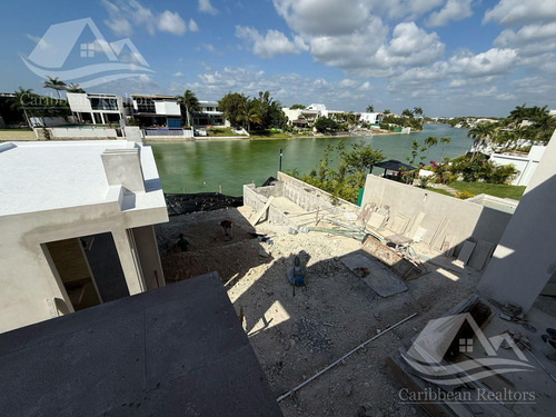 Casa En Venta En Lagos Del Sol Cancun