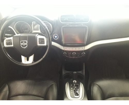 Imagen 10 de 14 de Dodge Journey 2013