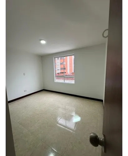 Apartamento Para La Venta En Laureles