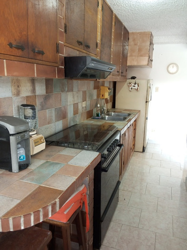 Confortable Apartamento Urb. Nueva Casarapa Guarenas