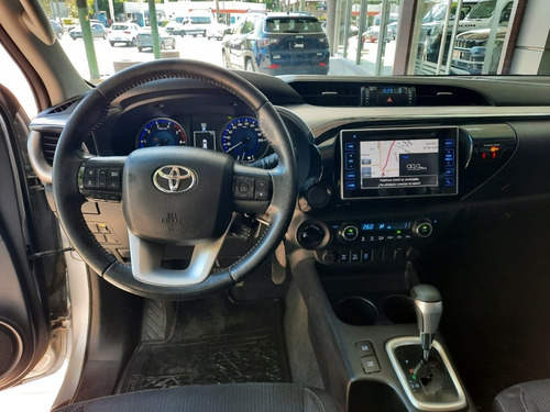 Imagen 9 de 18 de Toyota Hilux Srv 4x4 At Impecable. Lista Para Transferir G