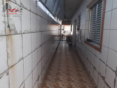 Imagem 8 de 28 de Casa Isolada À Venda Com 3 Dormitórios E Piscina No Bairro Maracanã Em Praia Grande Sp. - Rrc185