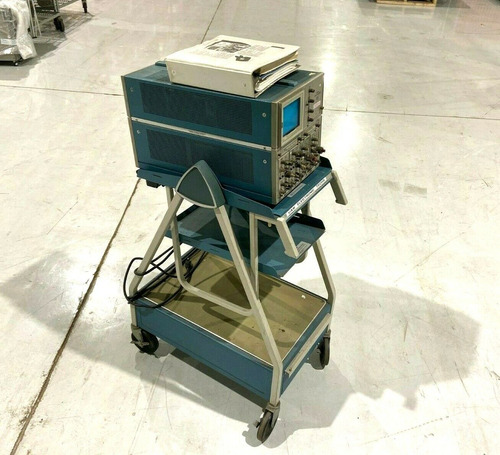 Tektronix 7704a Oscilloscope And Model 3 Cart With Probe Mss