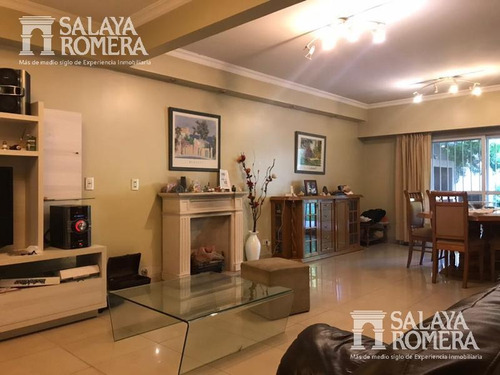 Imagen 4 de 19 de Casa En Venta 6 Ambientes En Amplio Lote Parque Cisneros -