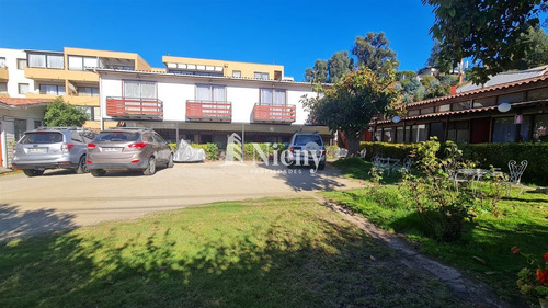 Terreno En Plan De Reñaca Con 13 Cabañas, Zona Comercial .
