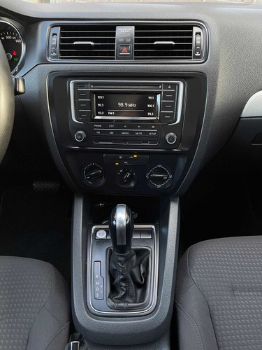 Imagen 15 de 15 de Volkswagen Jetta 2.5 Trendline Tiptronic At 2016