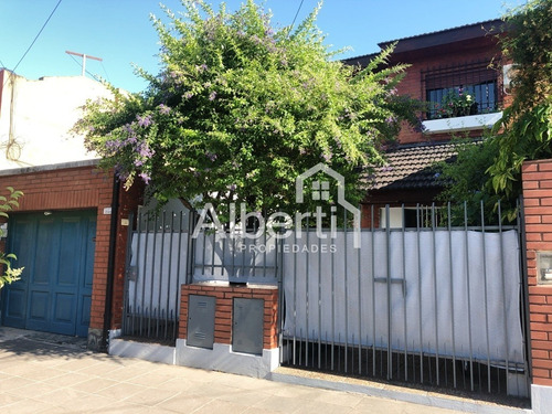 Venta Casa P.h. Al Frente En Haedo Norte