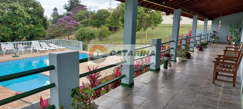 Linda Chacara Dentro De Condominio