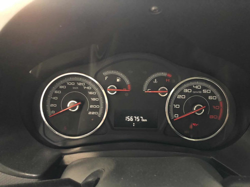 Imagem 11 de 13 de Fiat Grand Siena 2014 1.4 Attractive Flex 4p