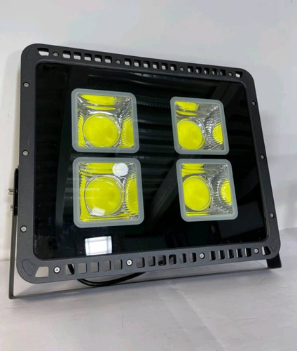 Reflector Led Cob 200w Multivoltaje Garantia 12 Meses