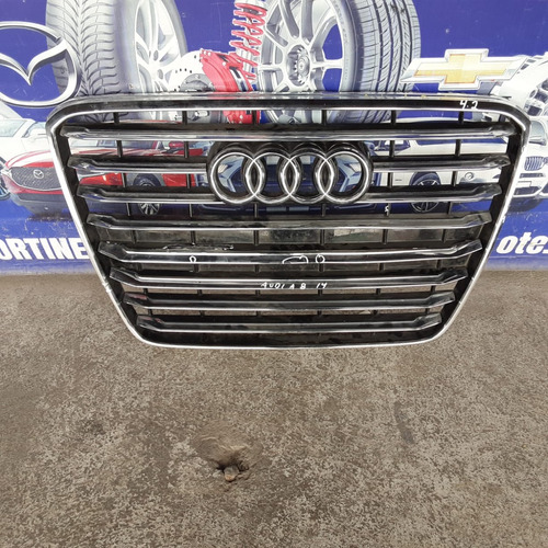 Parrilla  Audi A8  2014