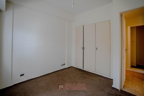 Av. Rivadavia 6200 - 2 Ambientes- Interno-seguridad 24 Hs -