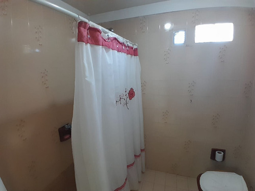 Excelente Chalet De 5 Ambientes