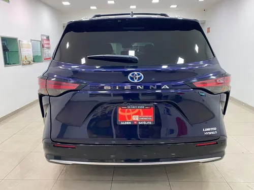 Toyota Sienna 3.5 Limited At
