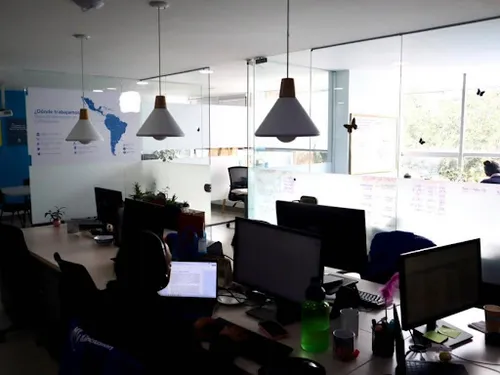 Oficinas En Arriendo Lago Gaitan 90-73079