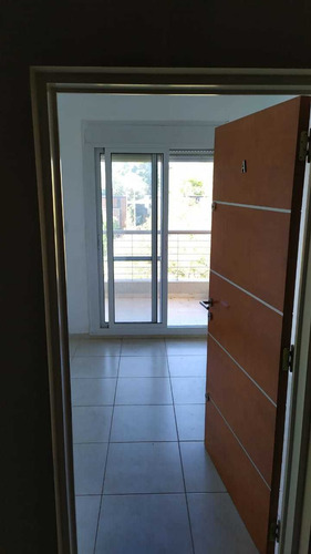 Departamento 1 Dormitorio Con Cochera Urquiza 674 Dueño