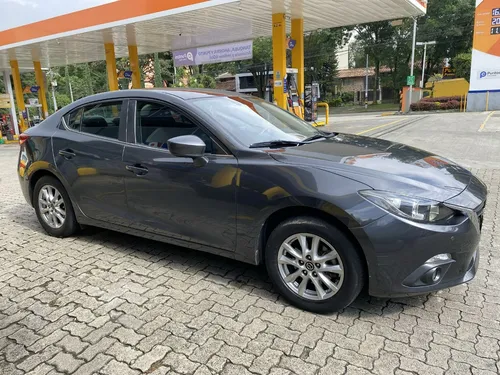 Mazda 3 2.0 Touring