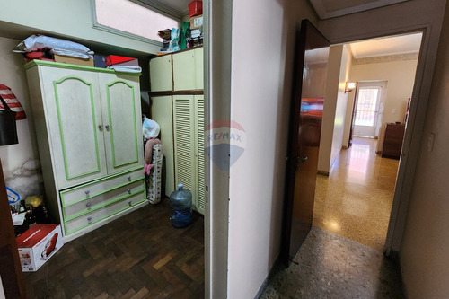 Venta Casa 5 Ambientes En Bernal - Apto Credito