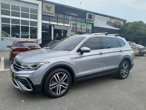 Volkswagen Tiguan Elegance 7 Puestos