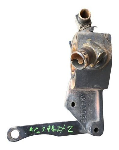 Caja Paso Termostato Agua Base Soporte Alternador Cummins (Usado)