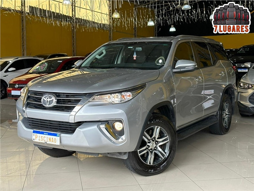 Toyota Hilux SW4 2.7 SRV 7 LUGARES 4X2 16V FLEX 4P AUTOMÁTICO