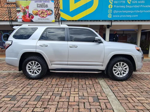 Toyota 4Runner Limited 4.0cc AT AA 4X4