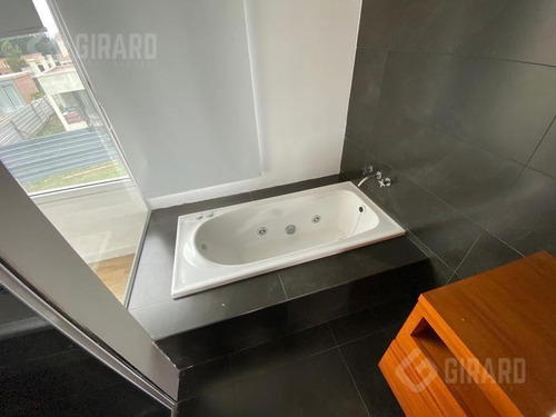 Imagen 19 de 30 de Excelente Casa Moderna En Exclusivo Barrio Rumenco.