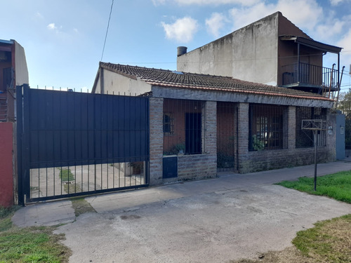 Chalet, Monoambinete Y Departamento En Venta. Ituzaingó Norte