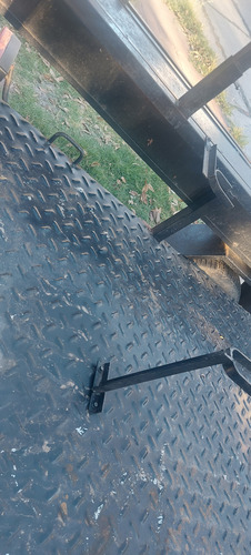 Trailer Tiene Enganche Para 3 Bicicletas, Tiene Una Caja
