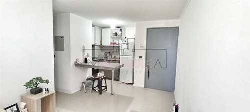 Departamento En Arriendo De 2 Dorm. En Estación Central