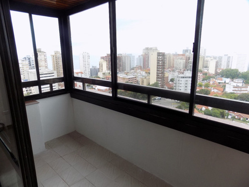 Imagen 7 de 14 de 2 Ambientes A La Calle En Edificio Astor Iii. Zona1, A Pocos Metros Del Mar