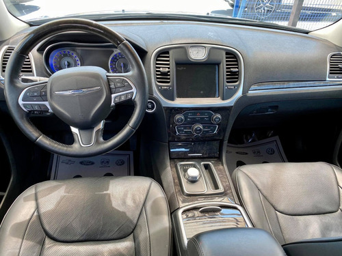 Imagen 12 de 14 de Chrysler 300c 2015