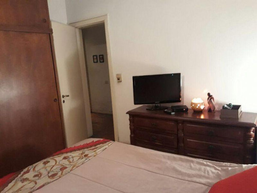 Casa En Venta - 2 Dormitorios 2 Baños - Cochera - 381mts2 - Temperley