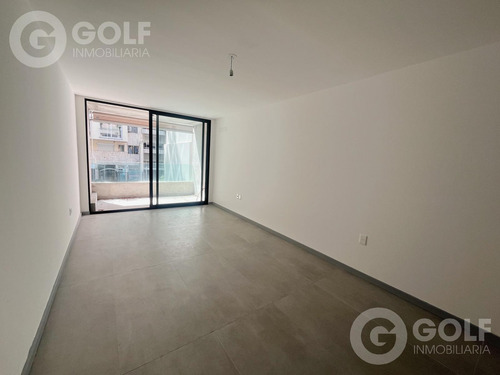 Venta Y Alquiler De Apartamento De 1 Dormitorio Con Terraza Y Patio En Pocitos