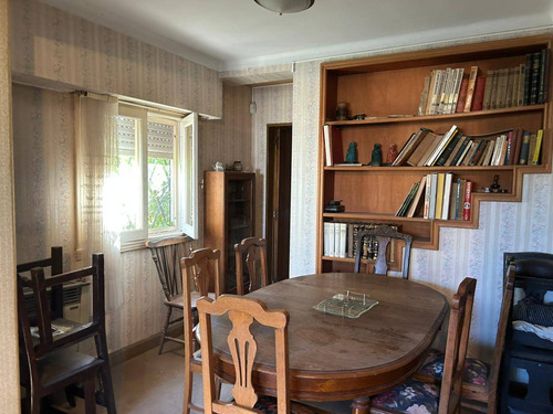 Casa En Venta De 3 Dormitorios C/ Cochera En Villa Floresta