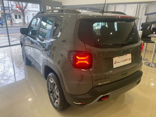 Imagen 5 de 25 de Jeep Renegade Trailhawk T270 4x4 Concesionario Oficial