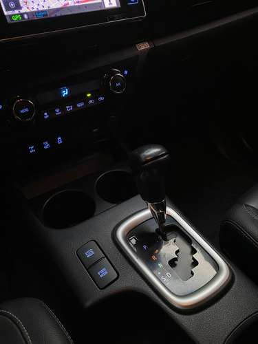 Toyota Hilux Pick-Up 2.8 Cd Srx 177cv 4x4 At
