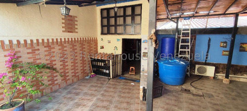 *jl/descubre El Lugar Perfecto: Casa En Venta Nueva Segovia Barquisimeto Lara, Venezuela/ Jlópez/ # 23-22361