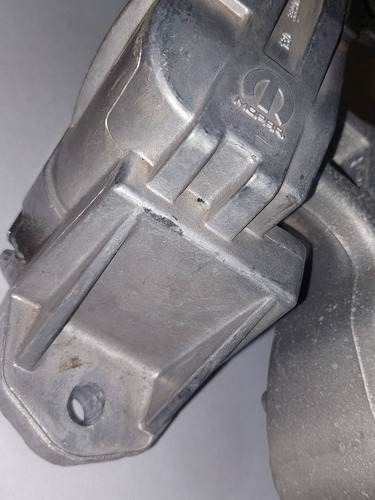 Imagen 2 de 7 de Pata De Motor Jeep Renegade 1.8 Usada