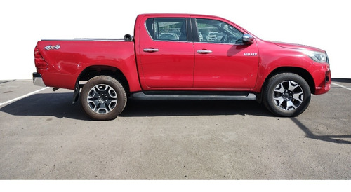 Imagen 6 de 12 de Toyota Hilux 4x4 Dc Srx 2.8 Tdi 6 At